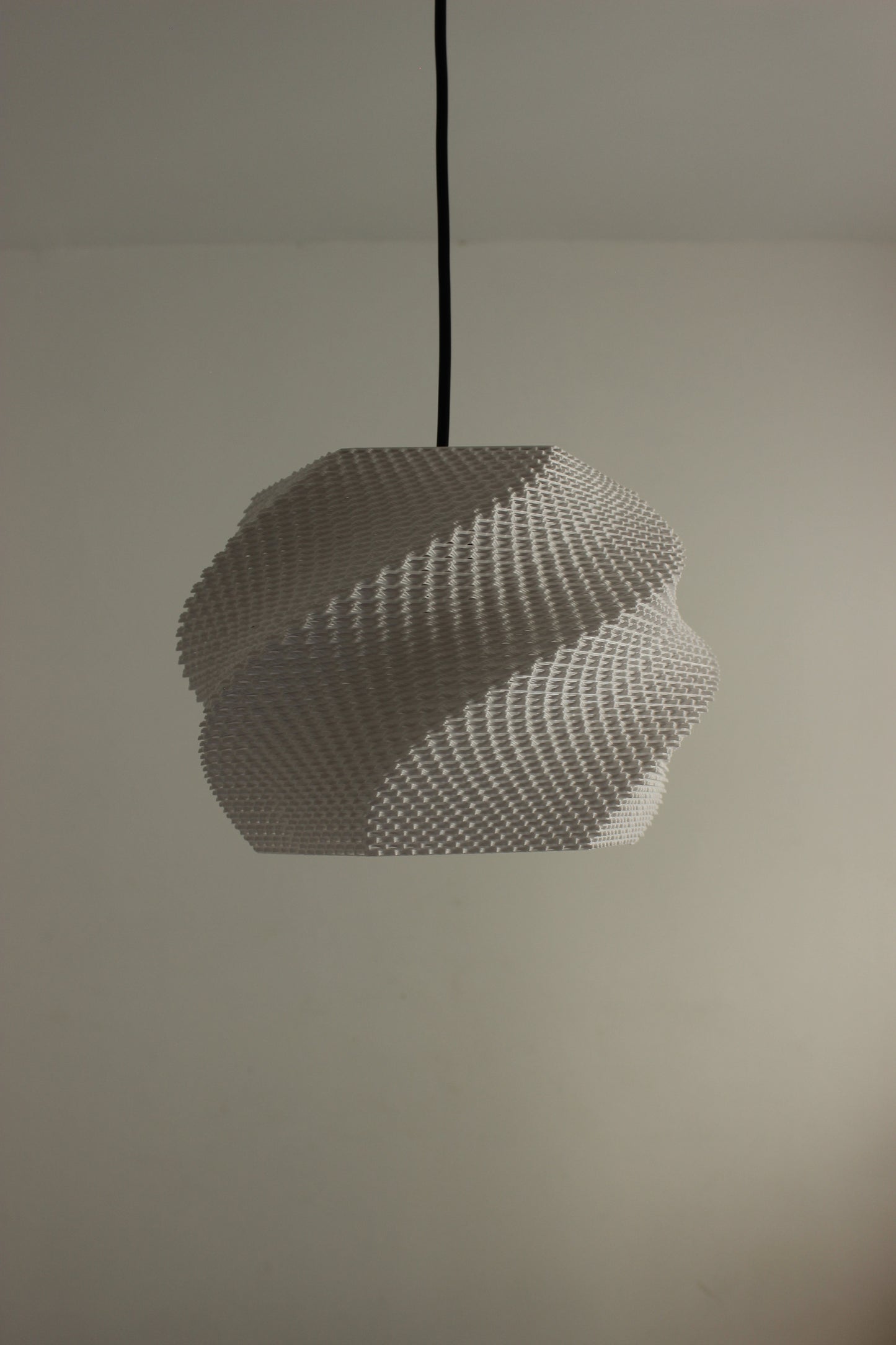 Sofía RippleMesh Lampshade – Sculptural 3D Printed Lighting