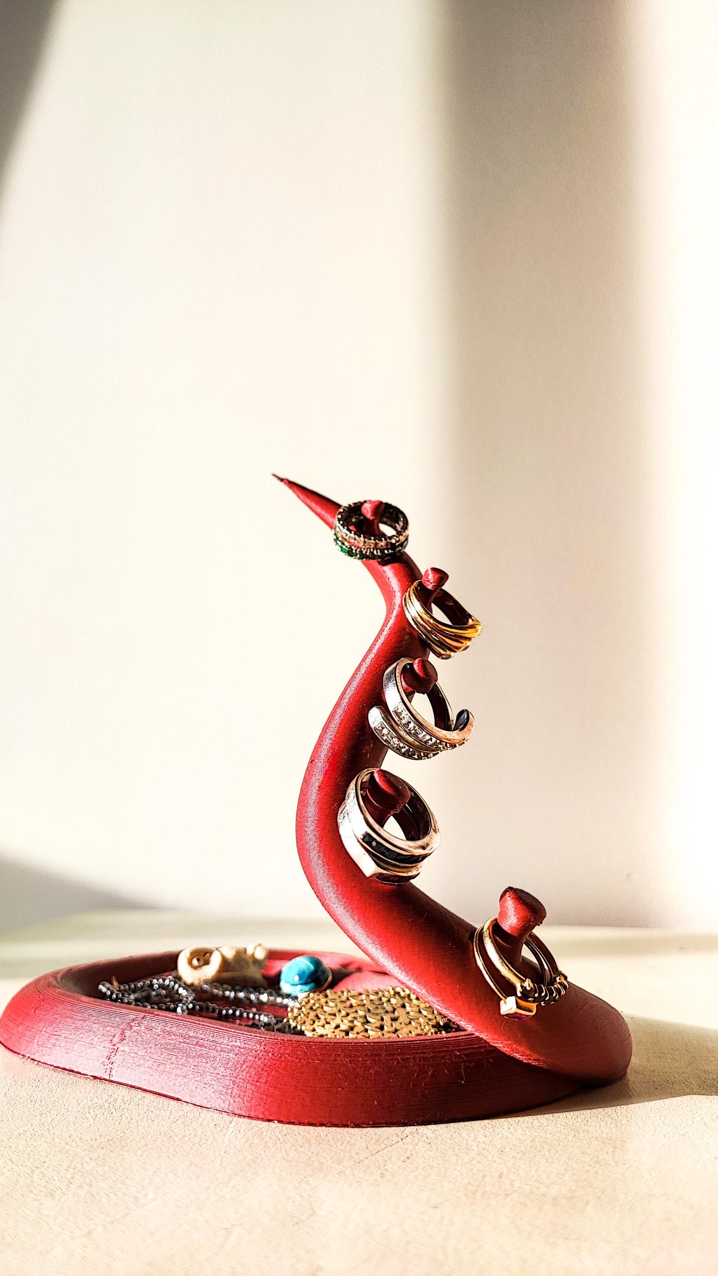 Polipo Jewelry Stand - Inspired by the oceans most majestic creature - the octopus!