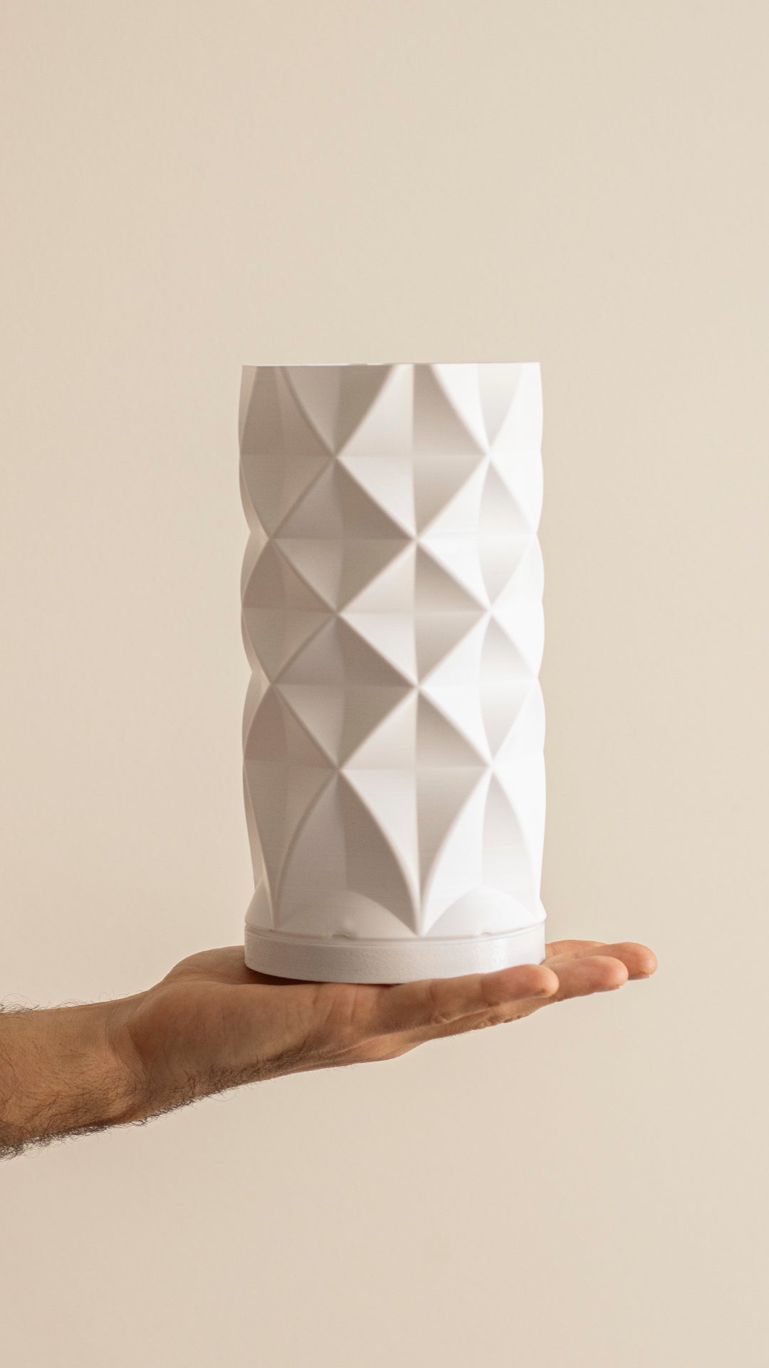 Modular Glow: 3D Printed Table Lamp with Interchangeable Lampshades
